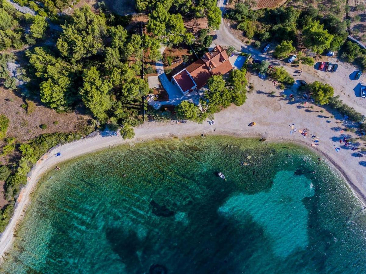 Deluxe Villa Sirena On The Beach With Pool Supetar Zewnętrze zdjęcie